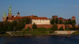 Widok Zamku Królewskiego na Wawelu w Krakowie. Fot. PAP/S. Rozpędzik 
