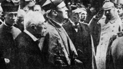 Rada Regencyjna Królestwa Polskiego. Od lewej: Józef Ostrowski, abp Aleksander Kakowski i książę Stanisław Lubomirski. Fot. PAP/CAF/Reprodukcja