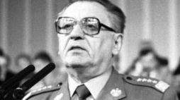 Gen. Florian Siwicki, szef Sztabu Generalnego i wiceminister obrony narodowej, członek WRON. Fot. PAP/CAF/I. Radkiewicz