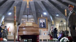 Uroczystości pogrzebowe ostatniego prezydenta RP na uchodźstwie Ryszarda Kaczorowskiego w Warszawie. Fot. PAP/J. Turczyk