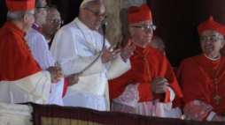 Jorge Mario Bergoglio - nowy papież Franciszek. Watykan, 13.03.2013.  Fot. PAP/EPA