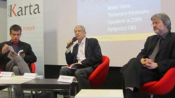 Uczestnicy debaty. Fot. PAP/W. Kowalski