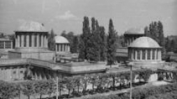 Pawilon Czterech Kopuł w 1947 r. Fot. PAP/CAF