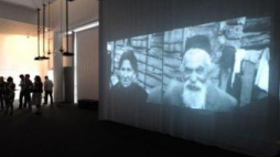 Fragmenty wystawy czasowej Muzeum Historii Żydów Polskich pt. "Listy do tych, co daleko". Fot. PAP/G. Jakubowski