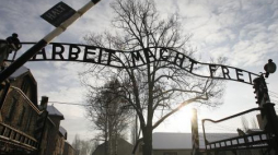 Brama KL Auschwitz. Fot. PAP/A. Grygiel 