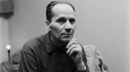 Miron Białoszewski. Fot. PAP/H.Rosiak