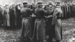 Żołnierze dywizji SS "Galizien". Fot. PAP/EPA