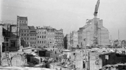 Odbudowa Starego Miasta w Warszawie. Fot. NAC