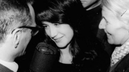 Martha Argerich, zdobywczyni I miejsca w VII Międzynarodowym Konkursie Chopinowskim. Fot. PAP/CAF/S. Dąbrowiecki 