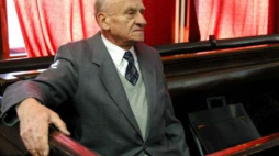 Były wiceszef MSW gen. SB Władysław Ciastoń. Fot. PAP/T. Gzell