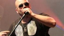 Joakim Brodén wokalista zespołu Sabatonu. Fot. PAP/A. Reszko