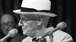 Isaac Bashevis Singer. Źródło: Wikimedia Commons. Autor: MDCarchives