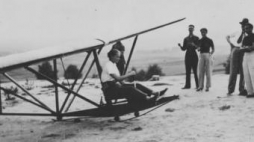 Jadwiga Piłsudska podczas szkolenia szybowcowego. 1937 r. Fot. NAC
