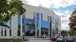  Fasada odnowionego Teatru Muzycznego w Gdyni. Fot. PAP/P. Wittman