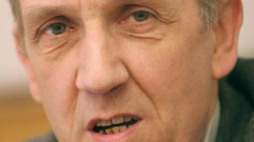 Prof. Andrzej Friszke. Fot. PAP/A. Wiktor