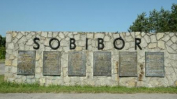 Obecne upamiętnienie Obozu Zagłady w Sobiborze. Fot. PAP/W. Pacewicz