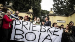 Uroczyści żałobne niemieckiego zbrodniarza wojennego Ericha Priebkego. Fot. PAP/EPA