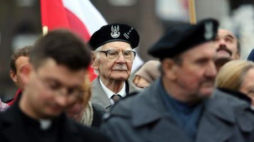 Tablicę ku czci Ofiar Obozu KL Warschau odsłonięto na dziedzińcu Muzeum Więzienia Pawiak w Warszawie. Fot. PAP/T. Gzell