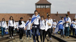 Uczestnicy 21. Marszu Żywych. Fot. PAP/A. Grygiel