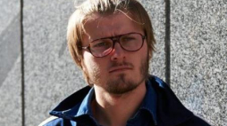 Rzeźbiarz, student gdańskiej ASP Jerzy Bohdan Szumczyk. Fot. PAP/A. Warżawa