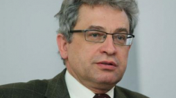 Prof. Włodzimierz Marciniak. Fot. PAP/R. Pietruszka