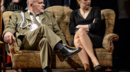 Adam Ferency i Agnieszka Warchulska, podczas próby medialnej spektaklu "Trzy siostry" Czechowa. Fot. PAP/J. Kamiński