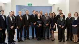 Laureaci konkursu na Najlepszy Debiut Historyczny Roku. Fot. IPN