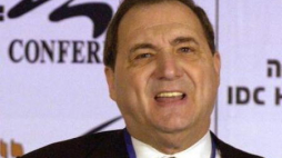 Krajowy dyrektor Ligii Antydefamacyjnej Abraham Foxman. Fot. PAP/EPA