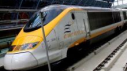 Pociąg Eurostar na St. Pancras Station w Londynie. Fot. PAP/EPA