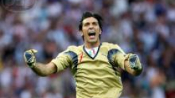 Gianluigi Buffon podczas MŚ w 2006 roku. Fot. PAP/EPA