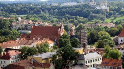 Panorama Wilna z Góry Zamkowej. Fot. PAP/J. Undro