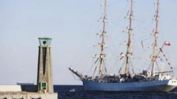 "Dar Młodzieży". Fot. PAP/J. Dzban