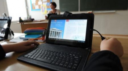 E-podręczniki. Fot. PAP/M. Bielecki