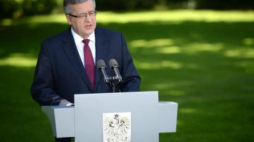 Bronisław Komorowski w ogrodach Belwederu. Fot. PAP/J. Turczyk