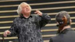 Dyrygent, kompozytor i pianista Jerzy Maksymiuk. Fot. PAP/T. Waszczuk