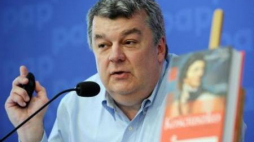 Alex Strozynski podczas promocji książki "Kościuszko. Książe chłopów". Fot. PAP/P. Kula