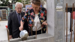 Minister Małgorzata Omilanowska i Andrzej Wajda. Fot. PAP/J. Bednarczyk