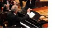 pianista Howard Shelley na festiwalu w 2010 r. Fot. PAP/T. Gzell