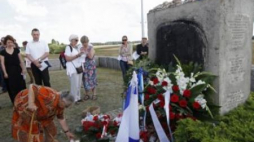 Upamiętnienie 73. rocznicy mordu w Jedwabnem. Fot. PAP/A. Reszko