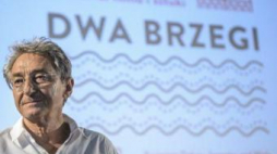 Scenograf Allan Starski na spotkaniu z widzami podczas 8. Festiwalu Filmu i Sztuki „Dwa Brzegi”. Fot.  PAP/W. Pacewicz