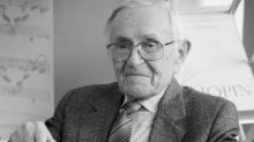 Prof. Jan Ekier podczas spotkania z twórcami Wydania Narodowego Dzieł Fryderyka Chopina w 2010 r. Fot. PAP/P. Supernak