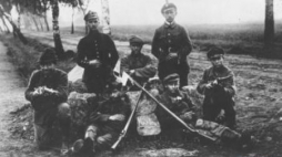 Grupa powstańców śląskich. Fot. NAC