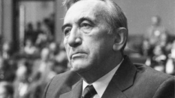 Premier Tadeusz Mazowiecki. Warszawa, 1989.09.12. Fot. PAP/CAF/D. Kwiatkowski