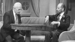 Jerzy Wasowski i Jeremi Przybora w "Kabarecie Starszych Panów". Fot. PAP/E. Radoch