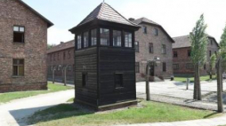 Teren byłego niemieckiego obozu koncentracyjnego Auschwitz I. Fot. PAP/J. Bednarczyk