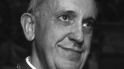 Kardynał Jorge Bergoglio. 21.02.2001. Fot. PAP/EPA