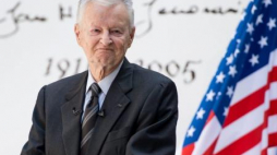 Prof. Zbigniew Brzeziński. Fot. PAP/M. Kulczyński