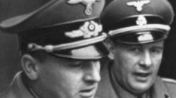 Gubernator Hans Frank oraz dowódca SS i policji w dystrykcie lubelskim Odilo Globocnik (z prawej). Fot. NAC 