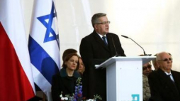 Prezydent Bronisław Komorowski przemawia podczas otwarcia wystawy Muzeum Historii Żydów Polskich. Fot. PAP/T. Gzell