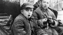 Polskie dzieci w ZSRS. Lata 1941-1942. Fot. NAC